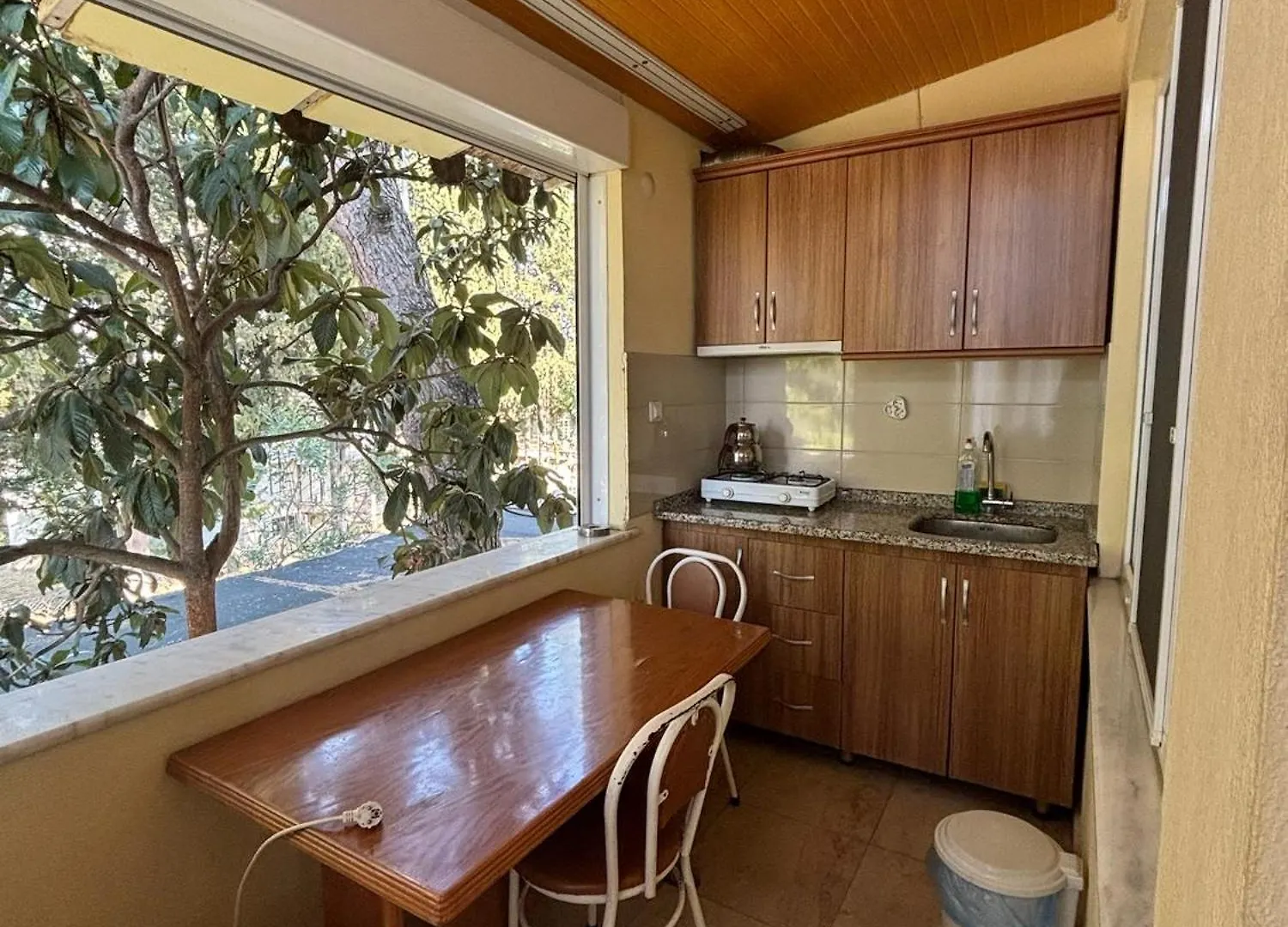 Guest house Cicek Aile Pansiyonu Burhaniye Turkey