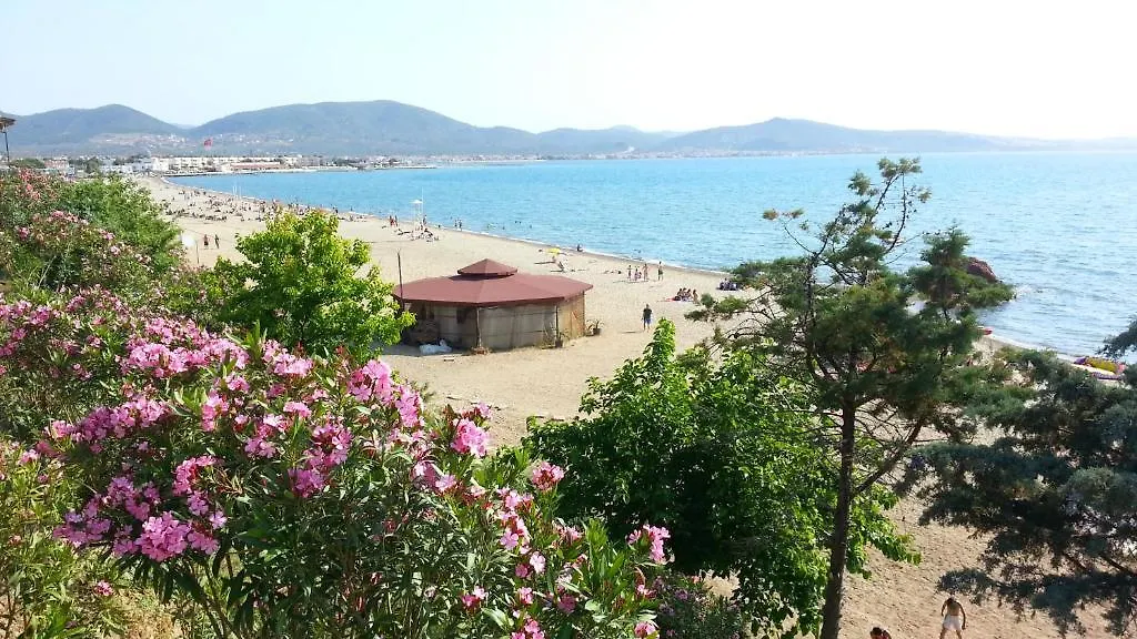 Cicek Aile Pansiyonu Burhaniye