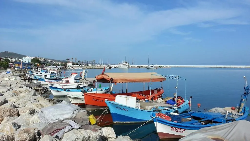 Cicek Aile Pansiyonu Burhaniye